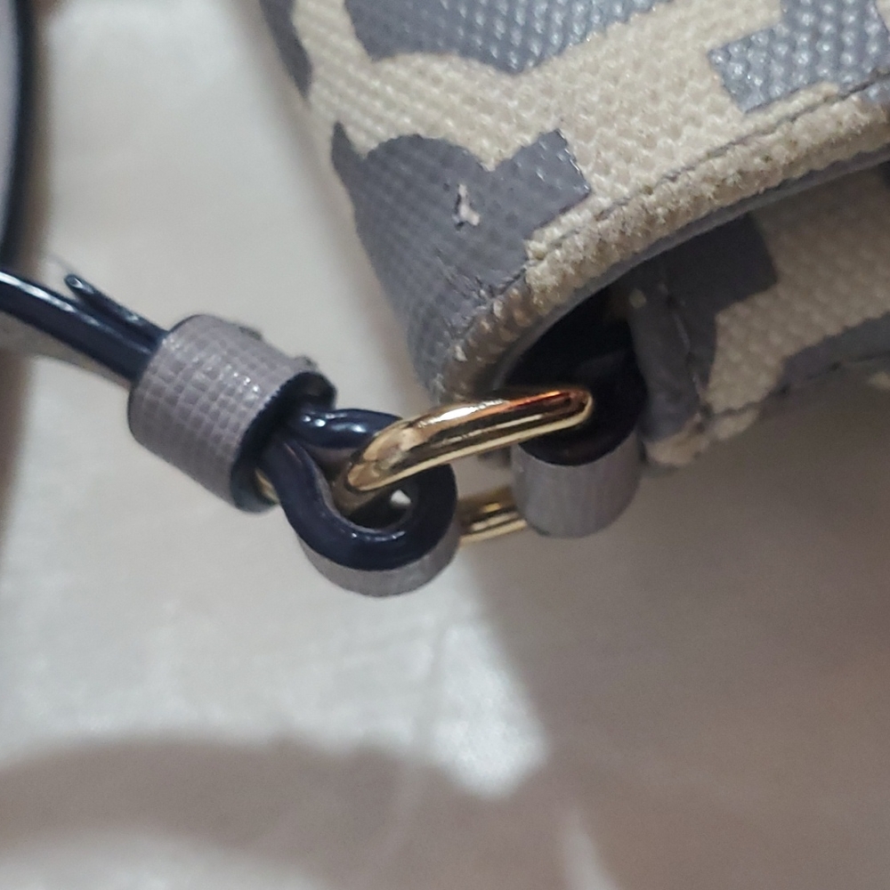 🌟Dooney & Bourke Small Leather Crossbody - Picture 7 of 14